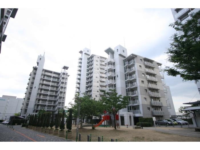 apartment 尼崎市潮江一丁目6番

住棟配置図