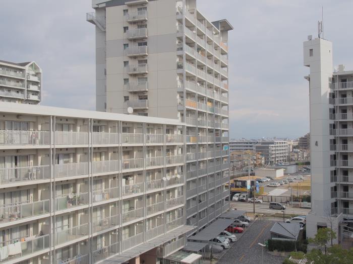 apartment 尼崎市潮江一丁目6番

住棟配置図
