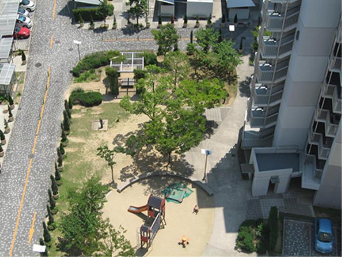 apartment 尼崎市潮江一丁目6番

住棟配置図