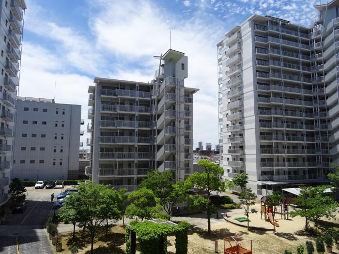 apartment 尼崎市潮江一丁目6番

住棟配置図