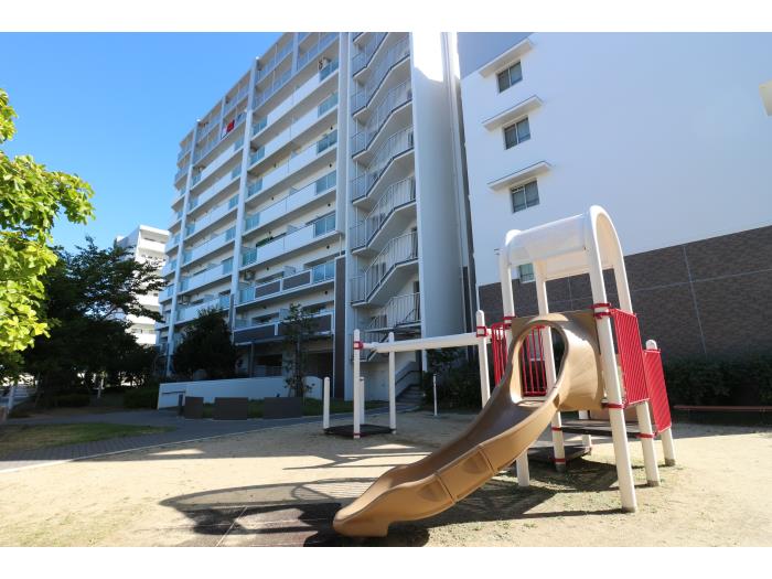 apartment 豊中市曽根東町六丁目5番

住棟配置図