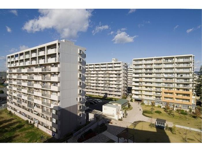 apartment 枚方市中宮北町2番

住棟配置図