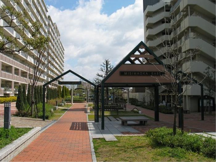 apartment 茨木市三島丘二丁目30番

住棟配置図