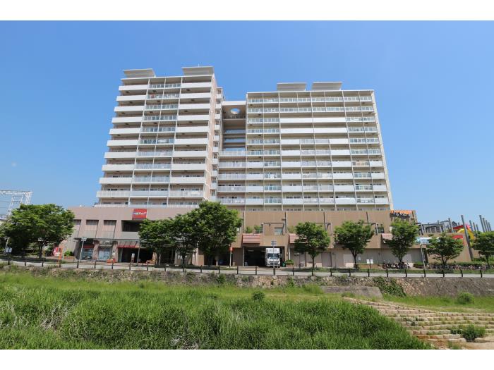 apartment 宝塚市仁川北2丁目5番1・7番1

住棟配置図