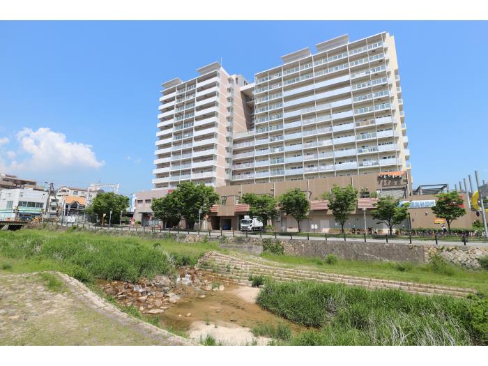 apartment 宝塚市仁川北2丁目5番1・7番1

住棟配置図