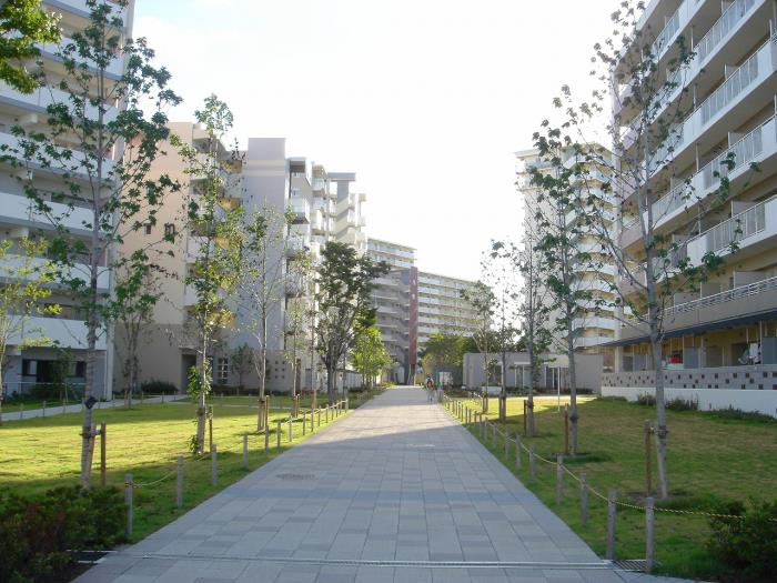 apartment 尼崎市武庫元町三丁目5番・武庫豊町二丁目1番

住棟配置図