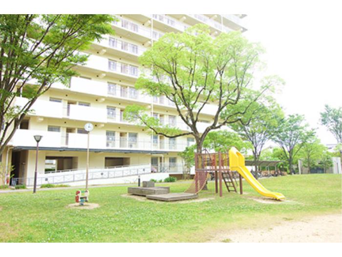 apartment 尼崎市武庫元町三丁目5番・武庫豊町二丁目1番

住棟配置図