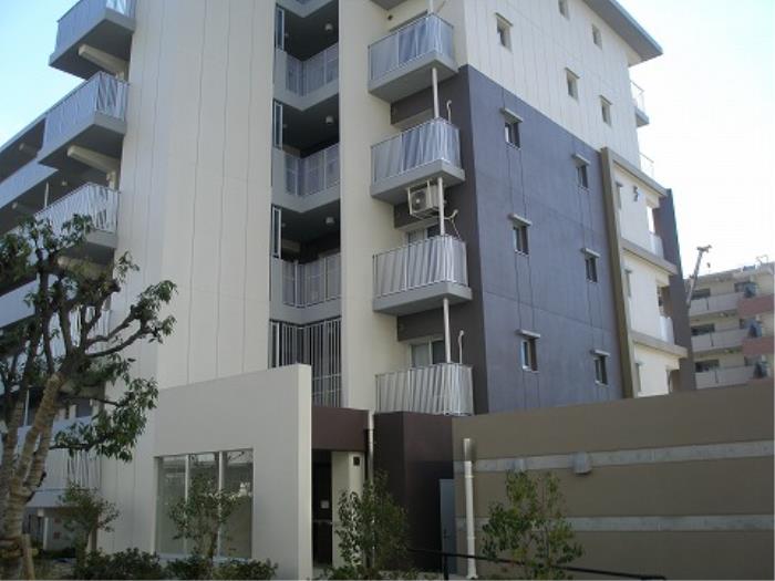 apartment 豊中市刀根山4丁目4番

住棟配置図