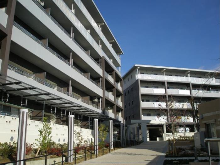 apartment 豊中市刀根山4丁目4番

住棟配置図