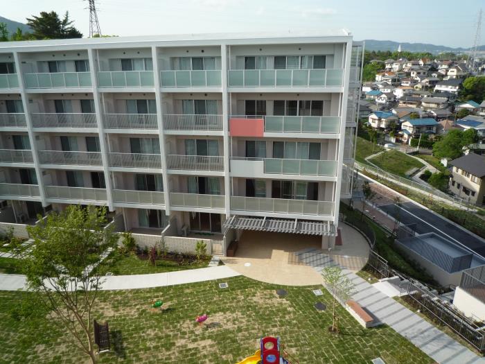 apartment 宝塚市仁川団地1番、5番

住棟配置図