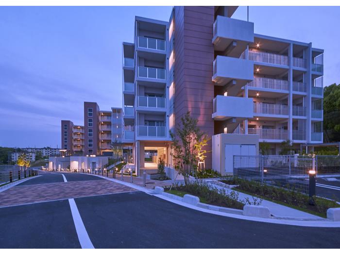 apartment 宝塚市仁川団地1番、5番

住棟配置図