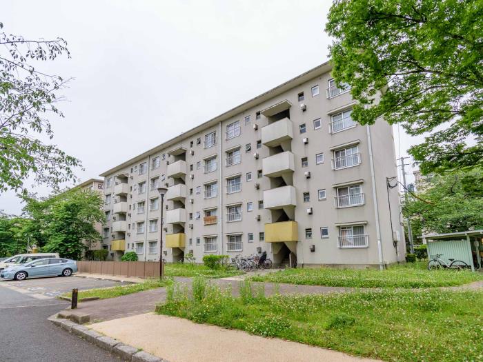 apartment 福岡市早良区室住団地

住棟配置図