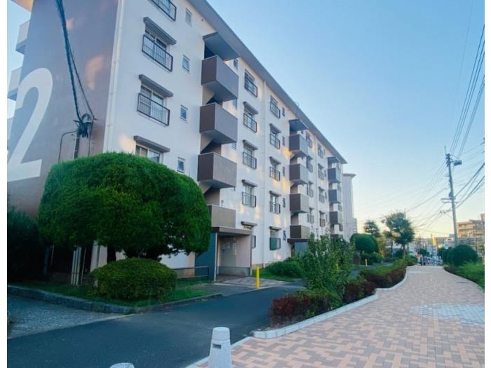 apartment 北九州市小倉南区志徳1丁目1番

住棟配置図