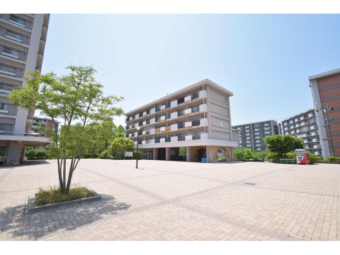 apartment 古賀市花鶴丘1丁目9・10番及び2丁目1番

住棟配置図