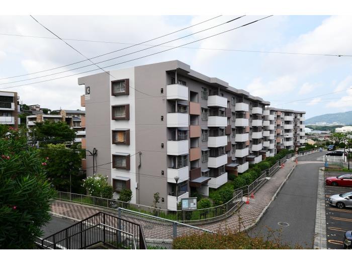 apartment 北九州市八幡東区枝光4丁目14番 ほか

住棟配置図