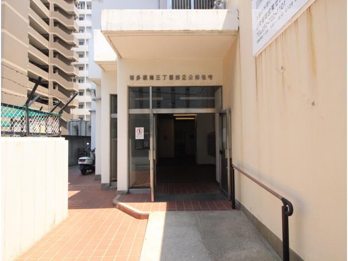 福岡県福岡市博多区にあるUR賃貸住宅 博多駅南三丁目第二の周辺写真 2/7