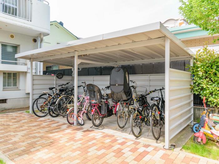 福岡県福岡市中央区にあるUR賃貸住宅 アーベイン六本松の周辺写真 3/9