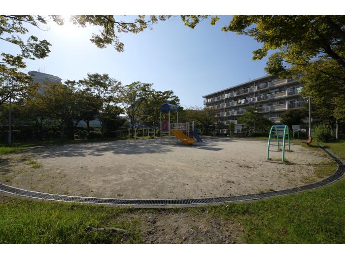 apartment 春日市春日公園3丁目3番 ほか

住棟配置図