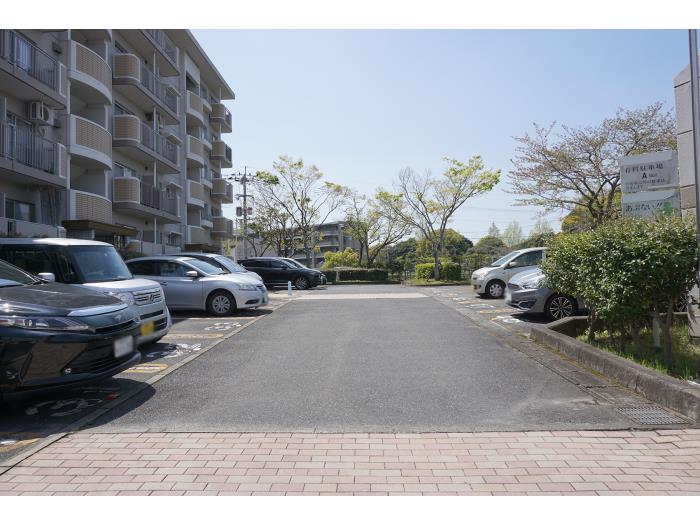 apartment 春日市春日公園3丁目3番 ほか

住棟配置図