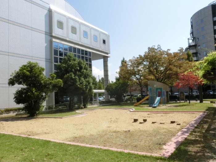 福岡県福岡市早良区にあるUR賃貸住宅 シーサイドももちセンターステージの周辺写真 4/12