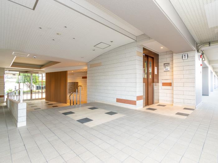 福岡県福岡市西区にあるUR賃貸住宅 アーベイン姪の浜マリナステージの周辺写真 2/9
