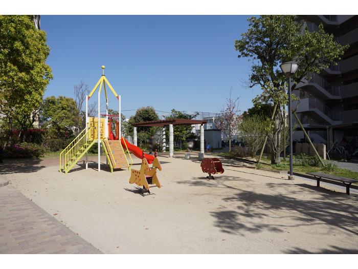 福岡県福岡市南区にあるUR賃貸住宅 アーベインルネス大橋の周辺写真 4/8